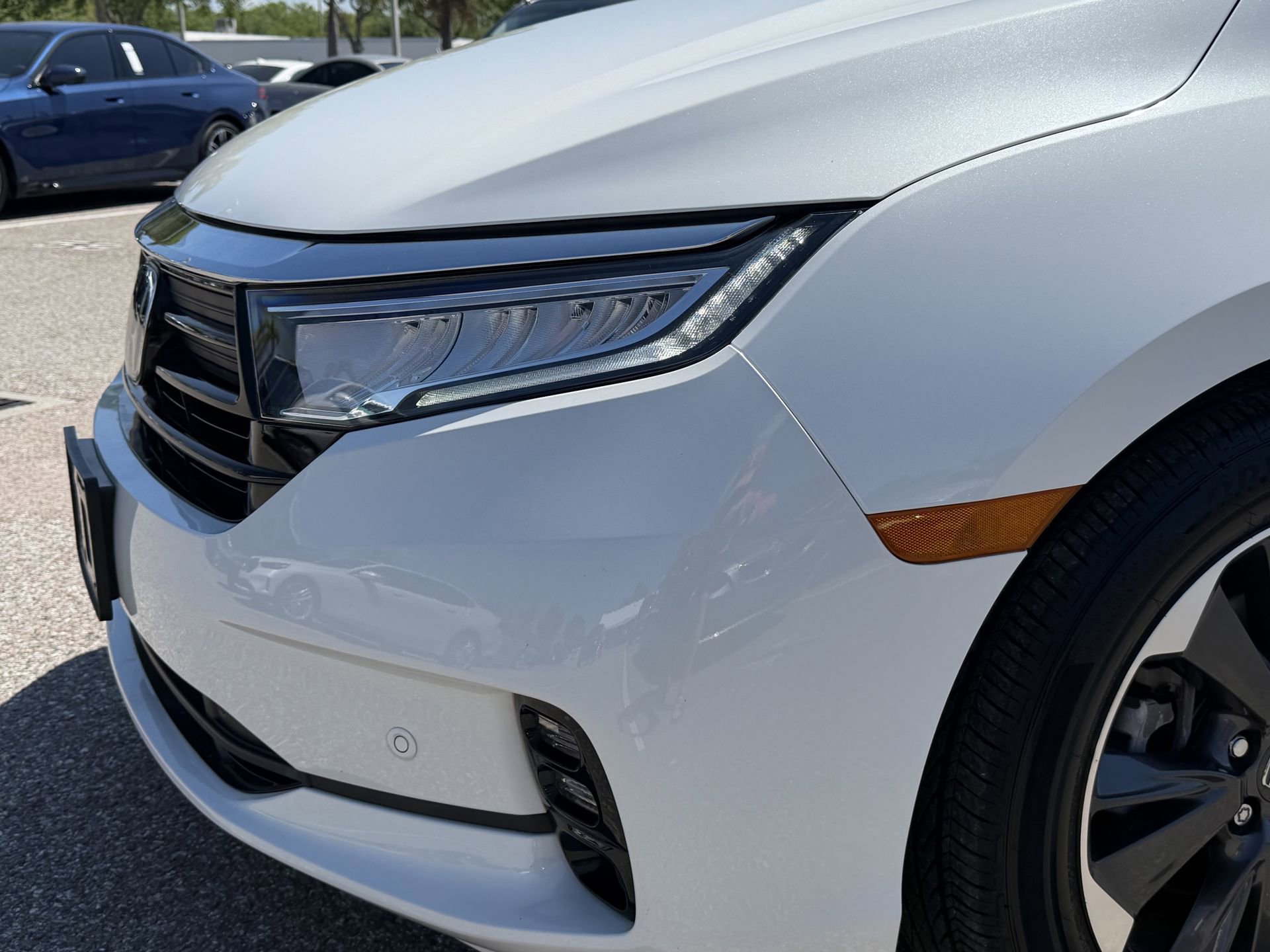 Used 2022 Honda Odyssey Elite image 4