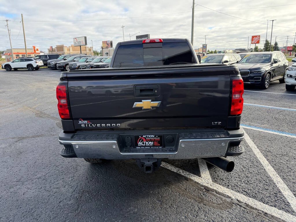 Used 2016 Chevrolet Silverado 2500 LTZ w/ LTZ Plus Package AWD/4WD image 4