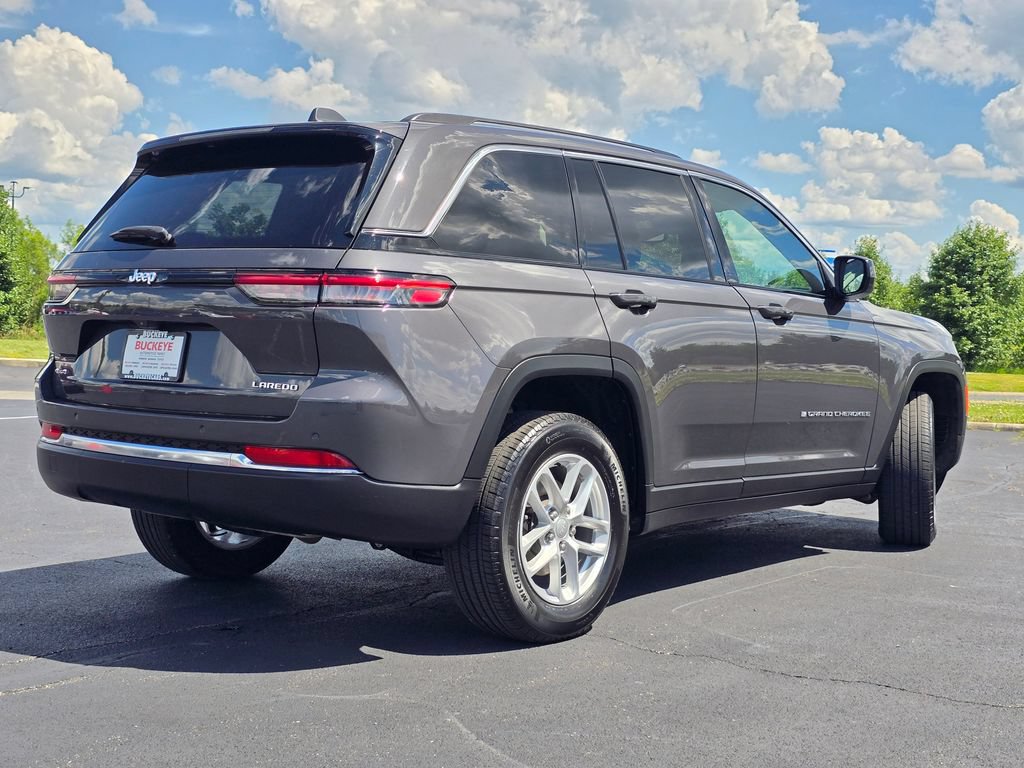 Used 2024 Jeep Grand Cherokee Laredo X AWD/4WD image 8