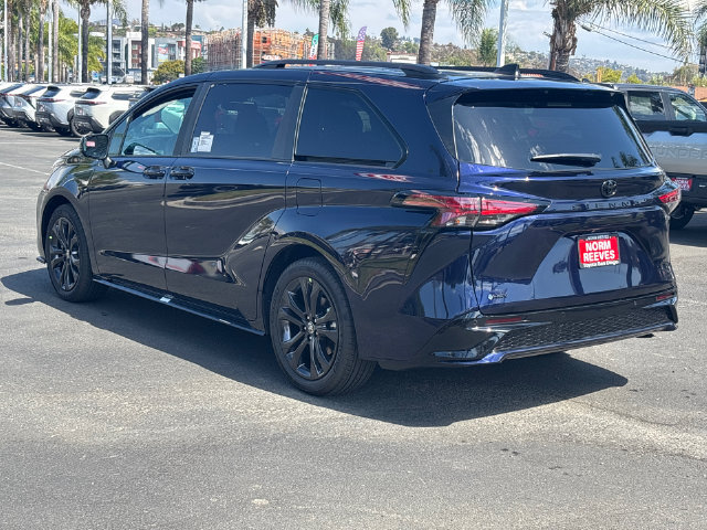 New 2026 Toyota Sienna XSE FWD image 14
