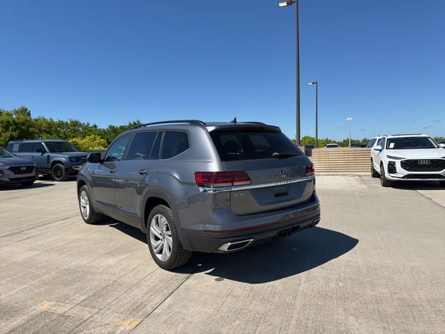 Used 2022 Volkswagen Atlas SE w/ Panoramic Sunroof Package image 5