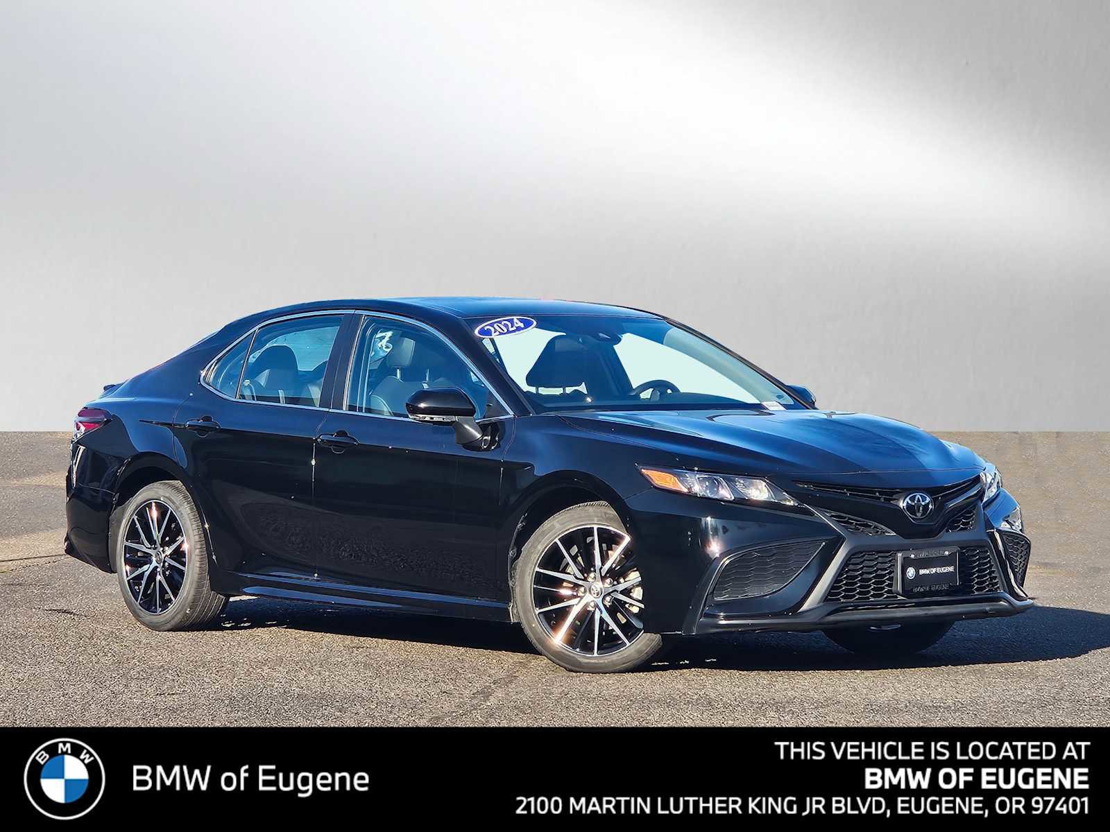 Used 2024 Toyota Camry SE