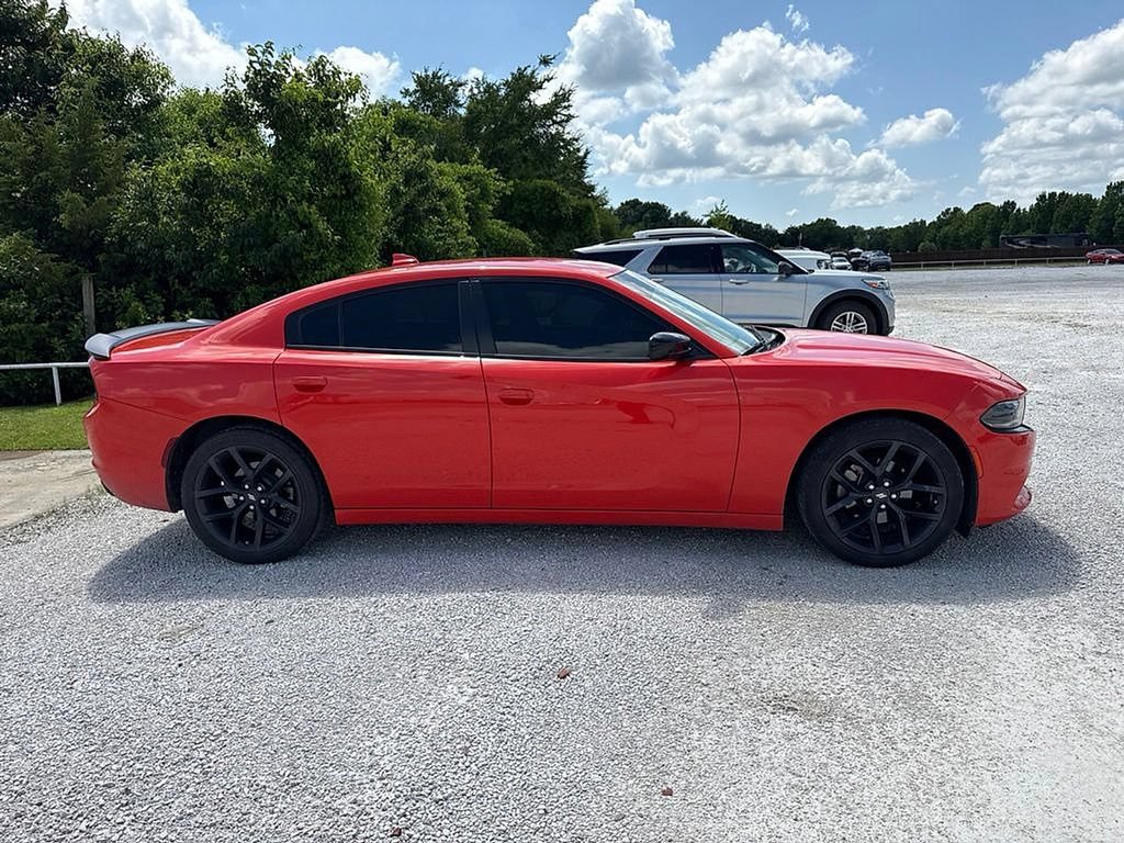Used 2023 Dodge Charger SXT w/ Blacktop Package RWD image 2