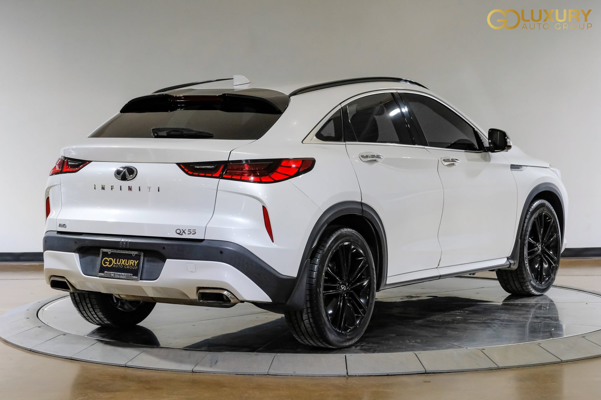 Used 2023 INFINITI QX55 Sensory w/ Lighting Package AWD/4WD image 10