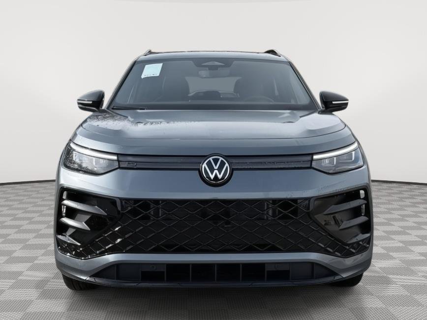 New 2026 Volkswagen Tiguan SE R-Line image 8