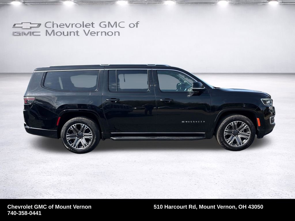 Used 2023 Jeep Wagoneer L Series II AWD/4WD image 7