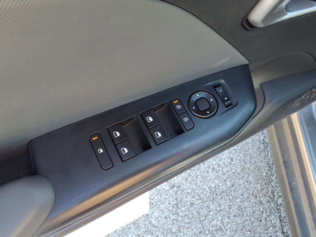 Used 2025 Kia K4 LXS image 19