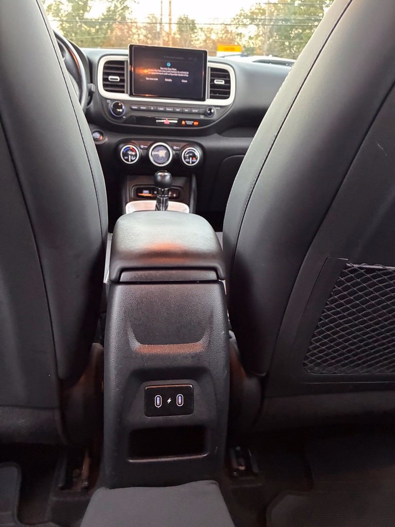 Certified 2024 Hyundai Venue Limited FWD image 15