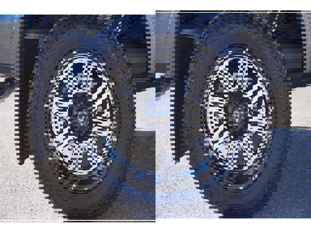 Used 2018 Ford F150 Lariat image 10