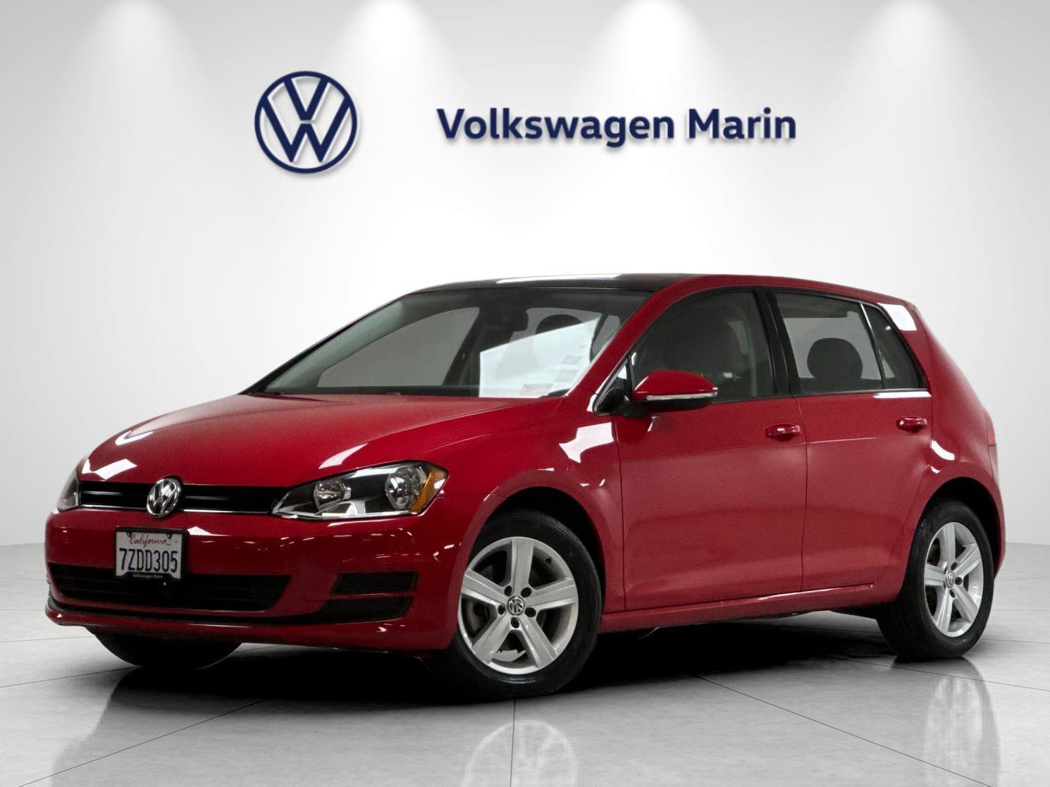 Used 2017 Volkswagen Golf S FWD image 1