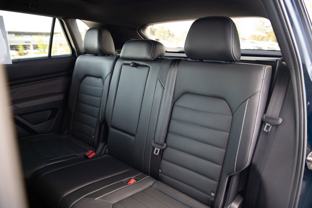 Used 2023 Volkswagen Atlas Cross Sport SEL Premium R-Line image 14