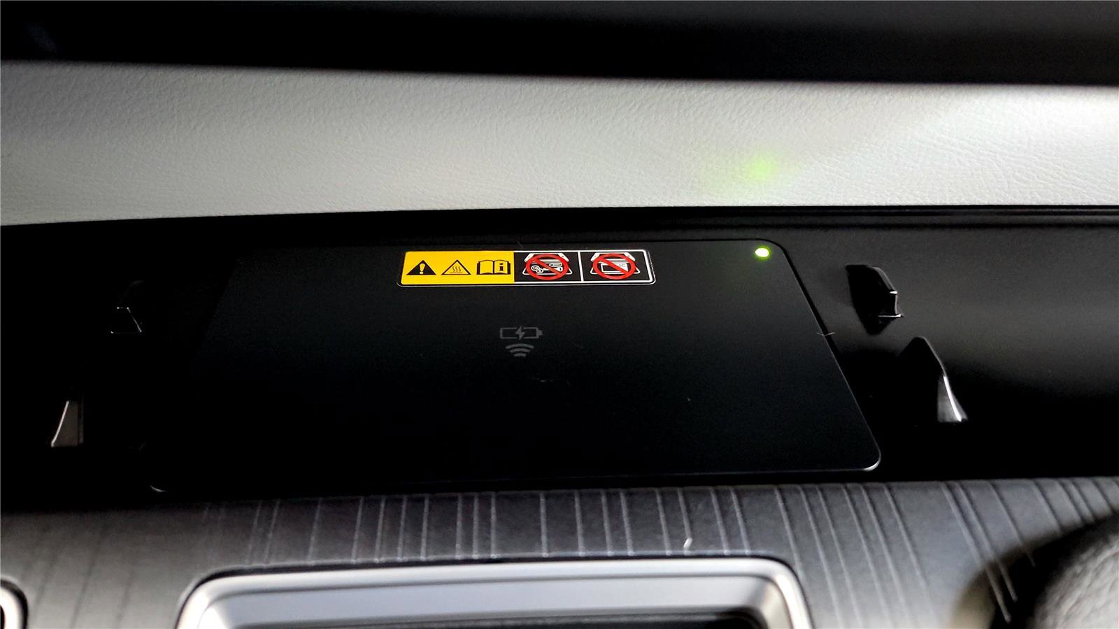 Used 2025 Toyota Sienna LE AWD/4WD image 36