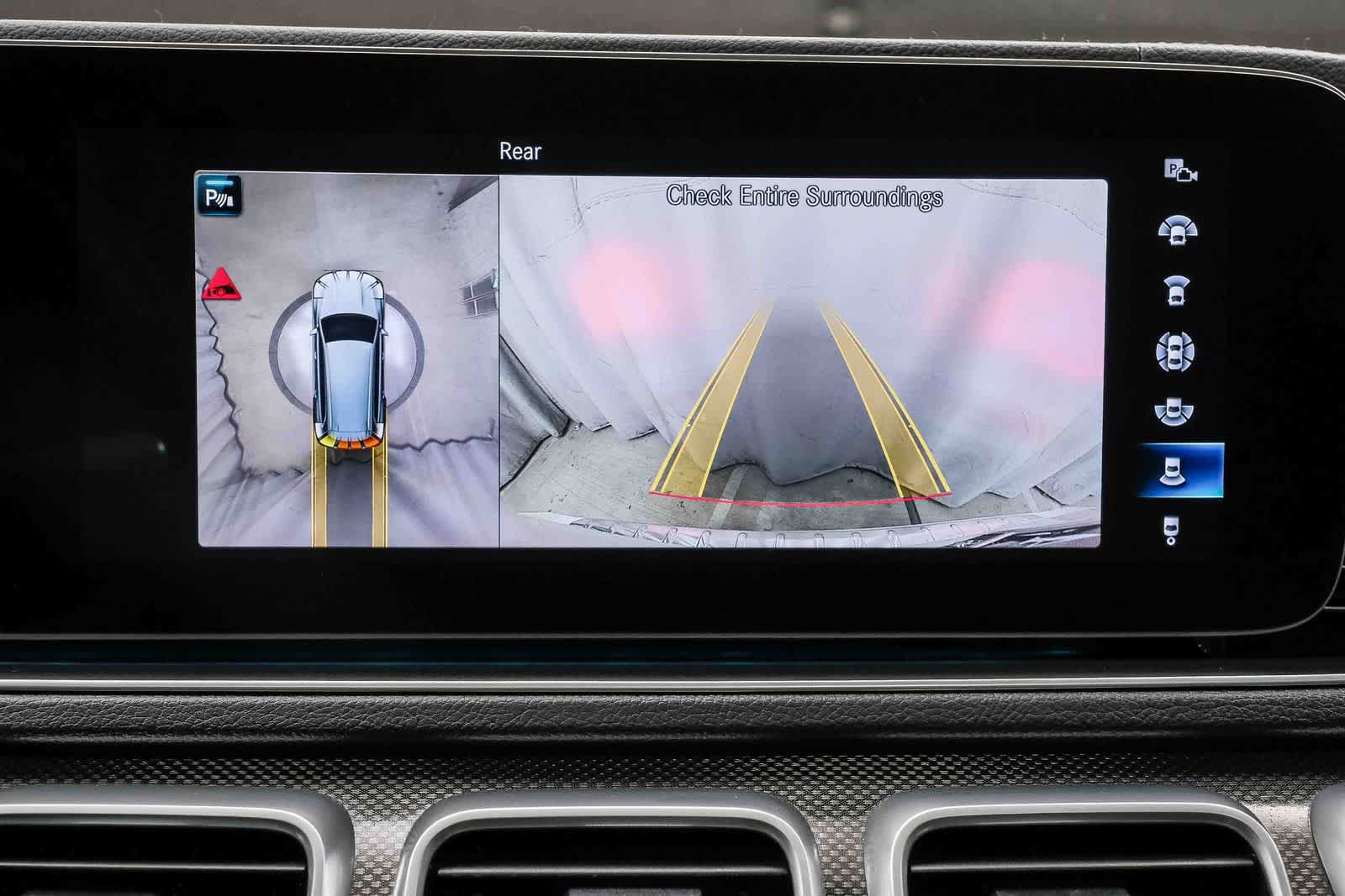 Used 2023 Mercedes-Benz GLS 450 4MATIC image 31