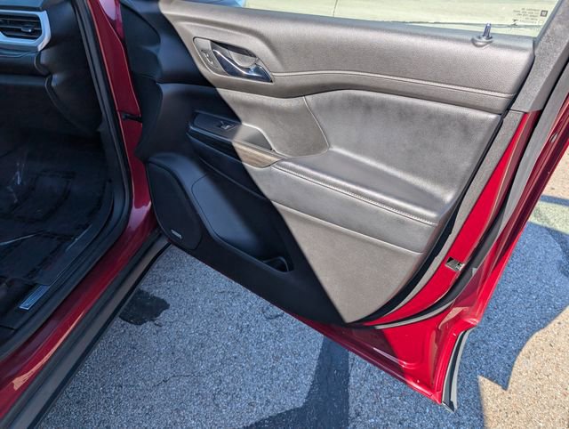 Used 2019 GMC Acadia SLT w/ LPO, Floor Liner Package image 5