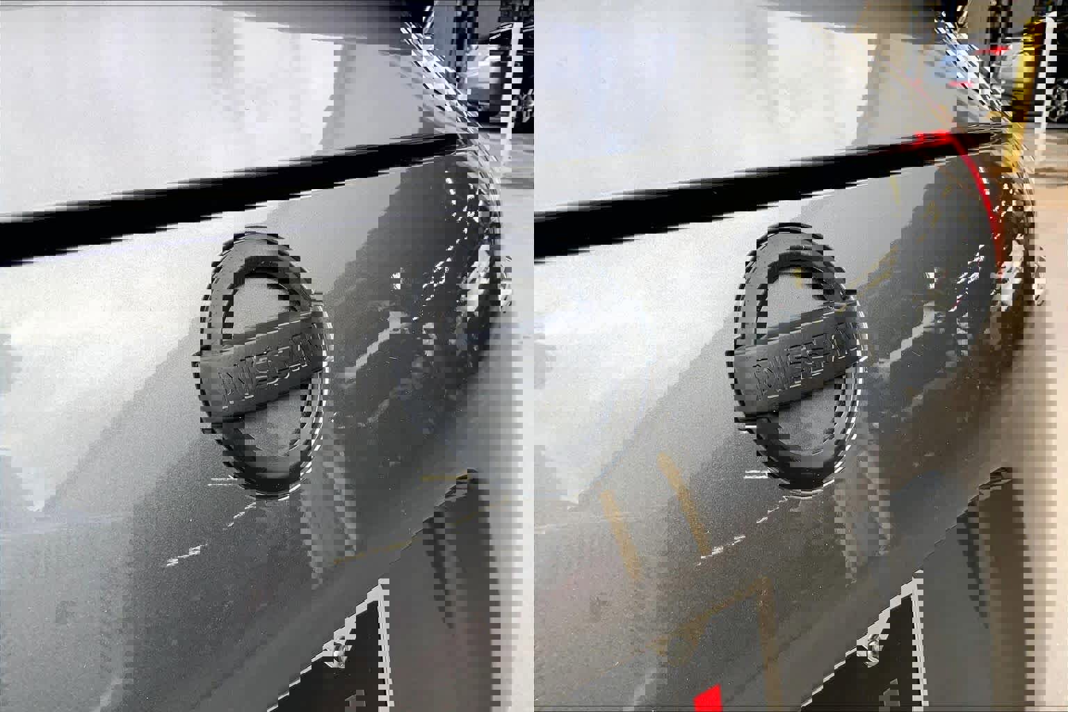 Used 2016 Nissan 370Z w/ Sport Package image 9