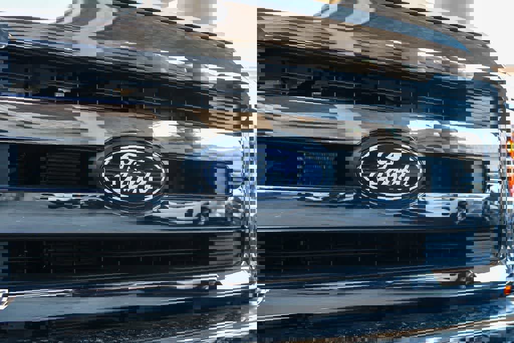 New 2026 Ford E-350 and Econoline 350 Super Duty w/ Power Equipment Group image 5