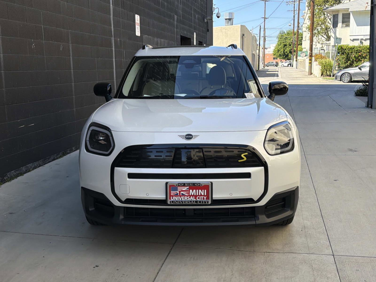 Used 2025 MINI Cooper Countryman SE image 2