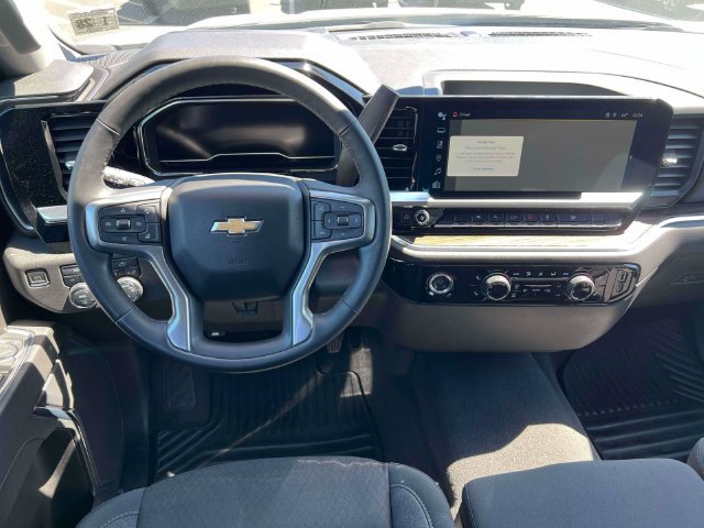 Used 2023 Chevrolet Silverado 1500 LT AWD/4WD image 25