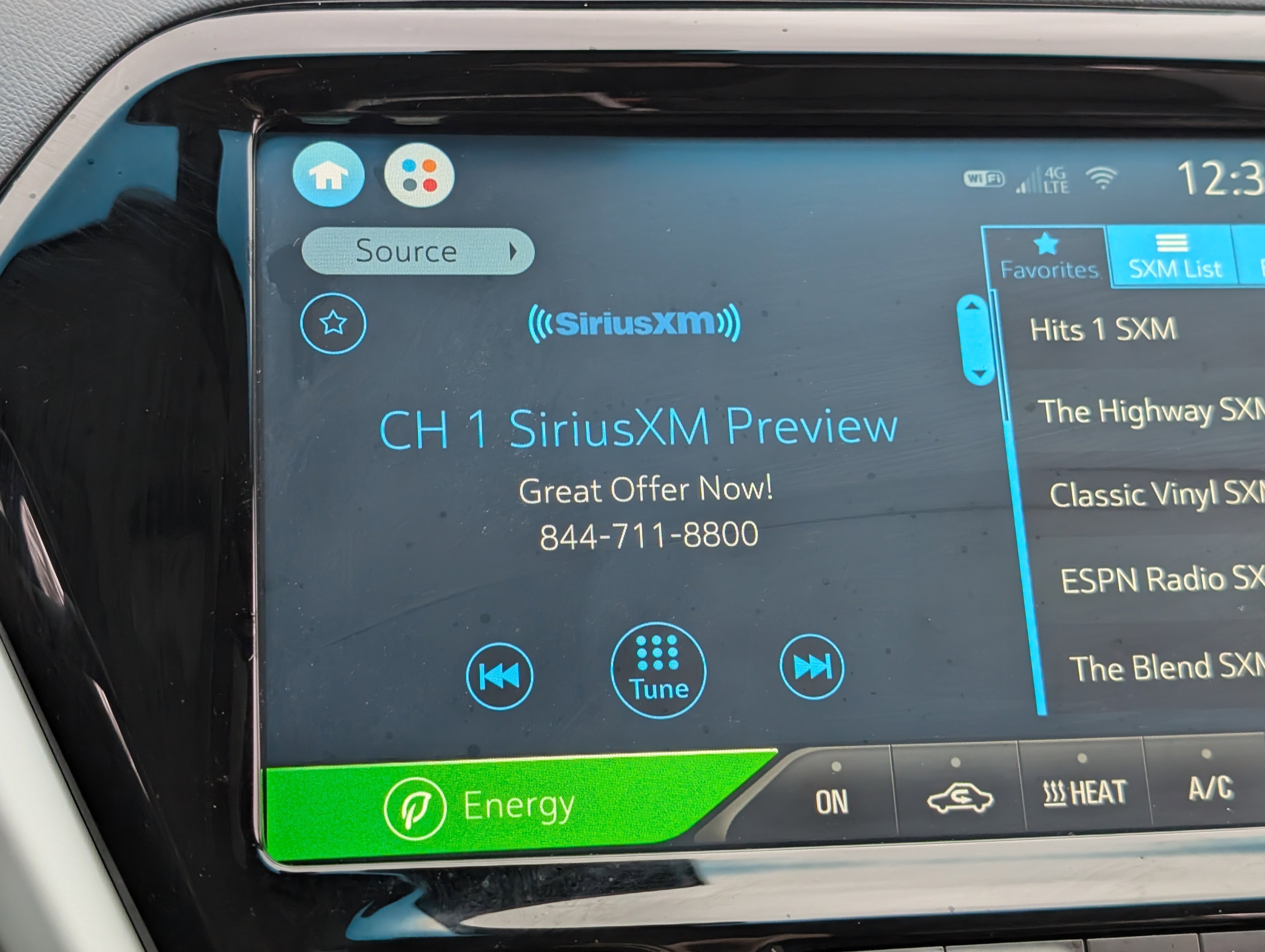 Used 2020 Chevrolet Bolt LT image 26