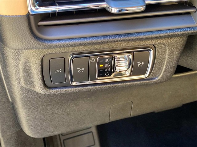 Certified 2023 Lincoln Corsair Reserve w/ Equipment Group 201A image 15