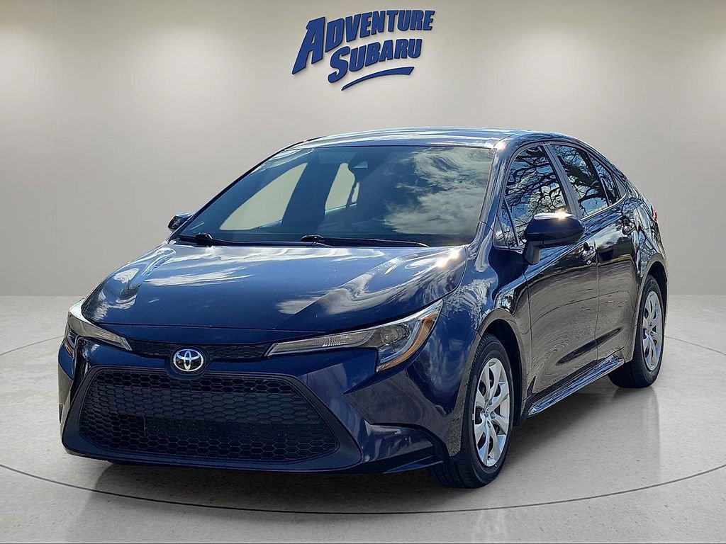 Used 2022 Toyota Corolla LE image 2