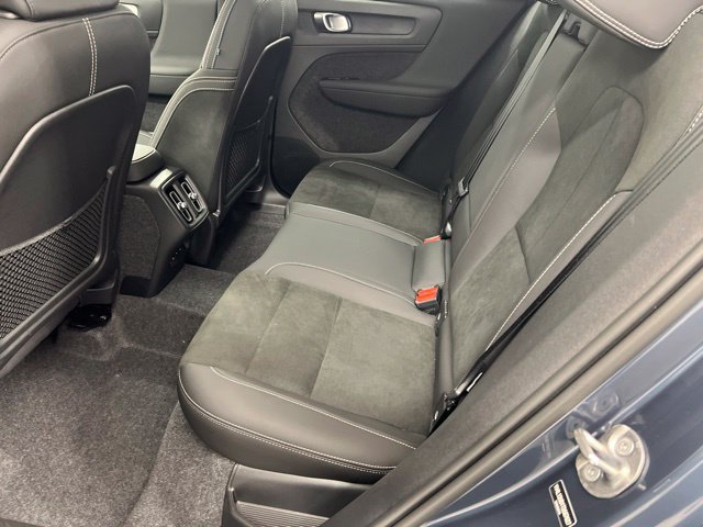 New 2026 Volvo XC40 B5 Ultra w/ Protection Package Premier AWD/4WD image 10