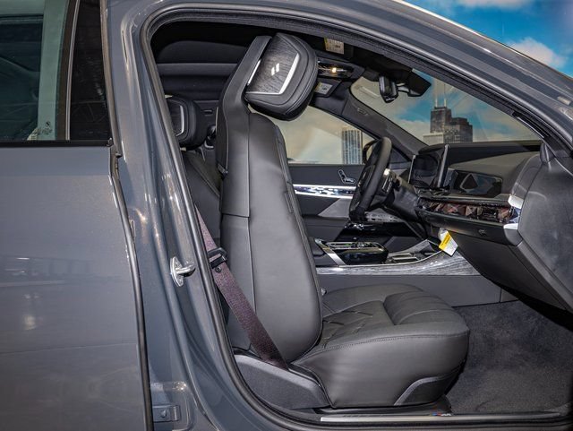 New 2026 BMW 760i xDrive w/ Executive Package AWD/4WD image 21