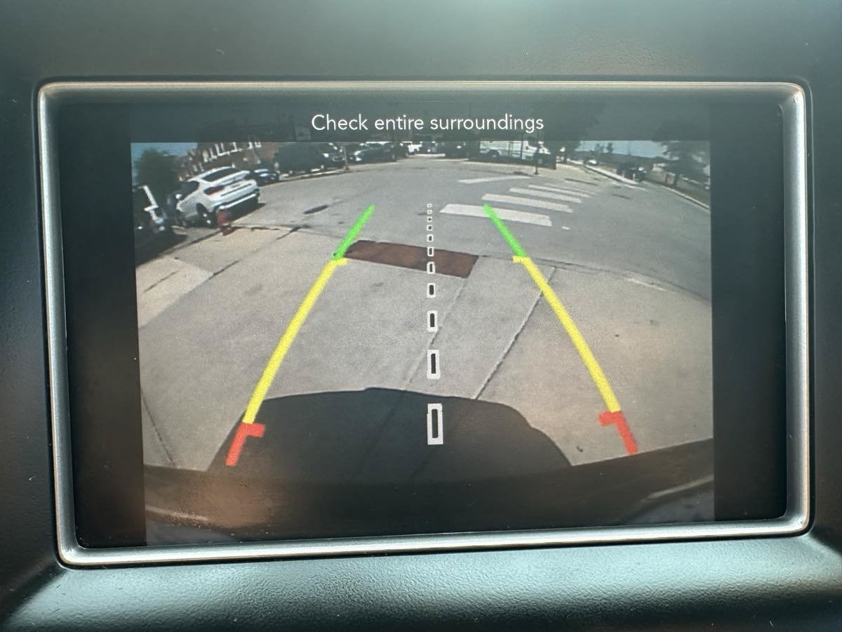 Used 2019 Jeep Grand Cherokee Laredo RWD image 19