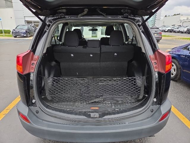 Used 2015 Toyota RAV4 XLE AWD/4WD image 23