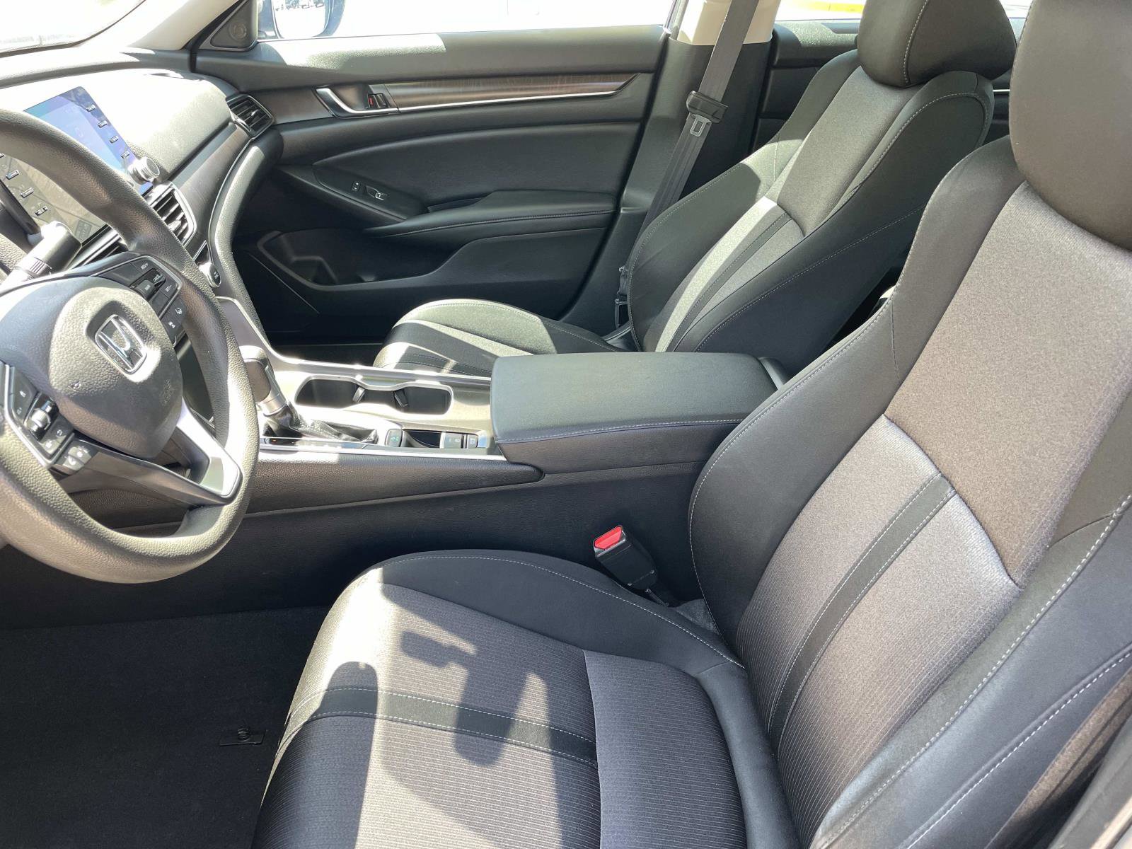 Used 2020 Honda Accord EX image 18