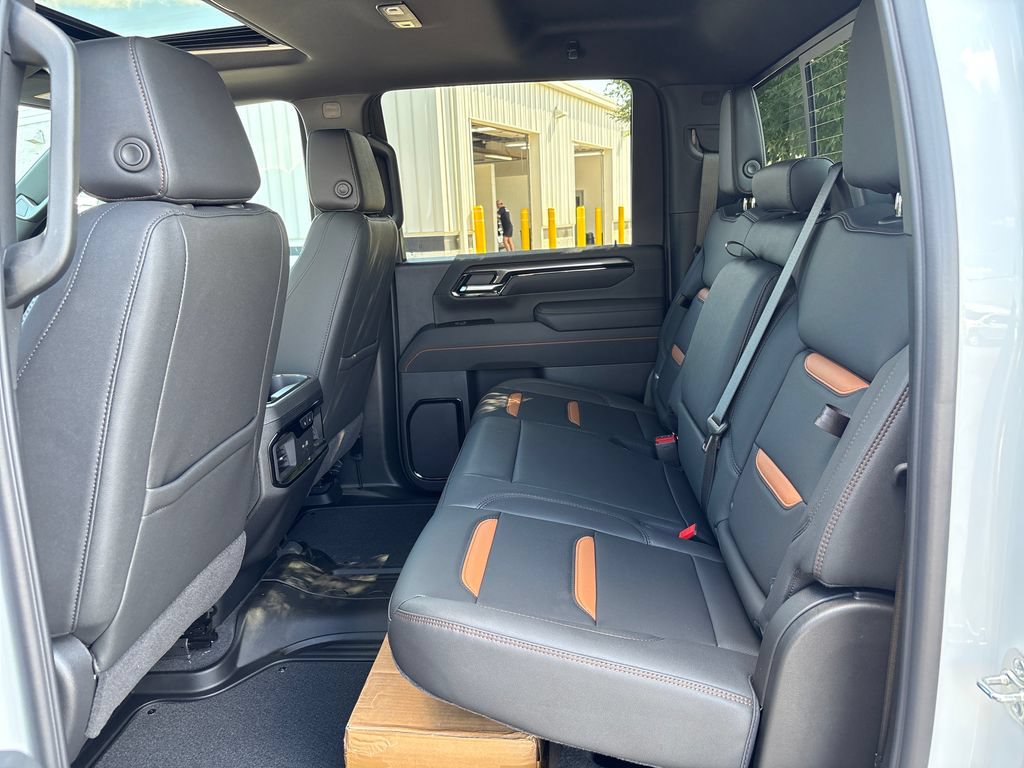 New 2026 GMC Sierra 2500 AT4 w/ AT4 Premium Plus Package AWD/4WD image 43