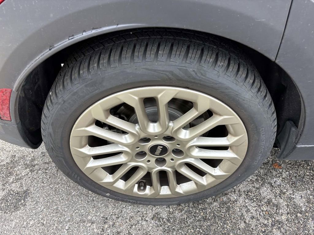 Certified 2025 MINI Cooper S image 10