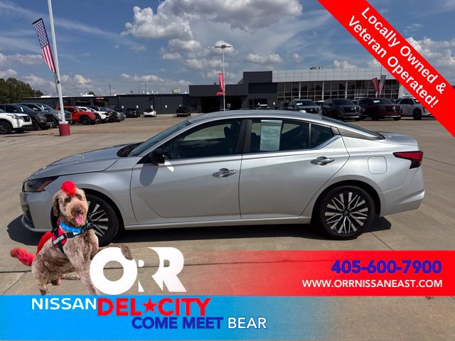 Used 2025 Nissan Altima 2.5 SV FWD image 2
