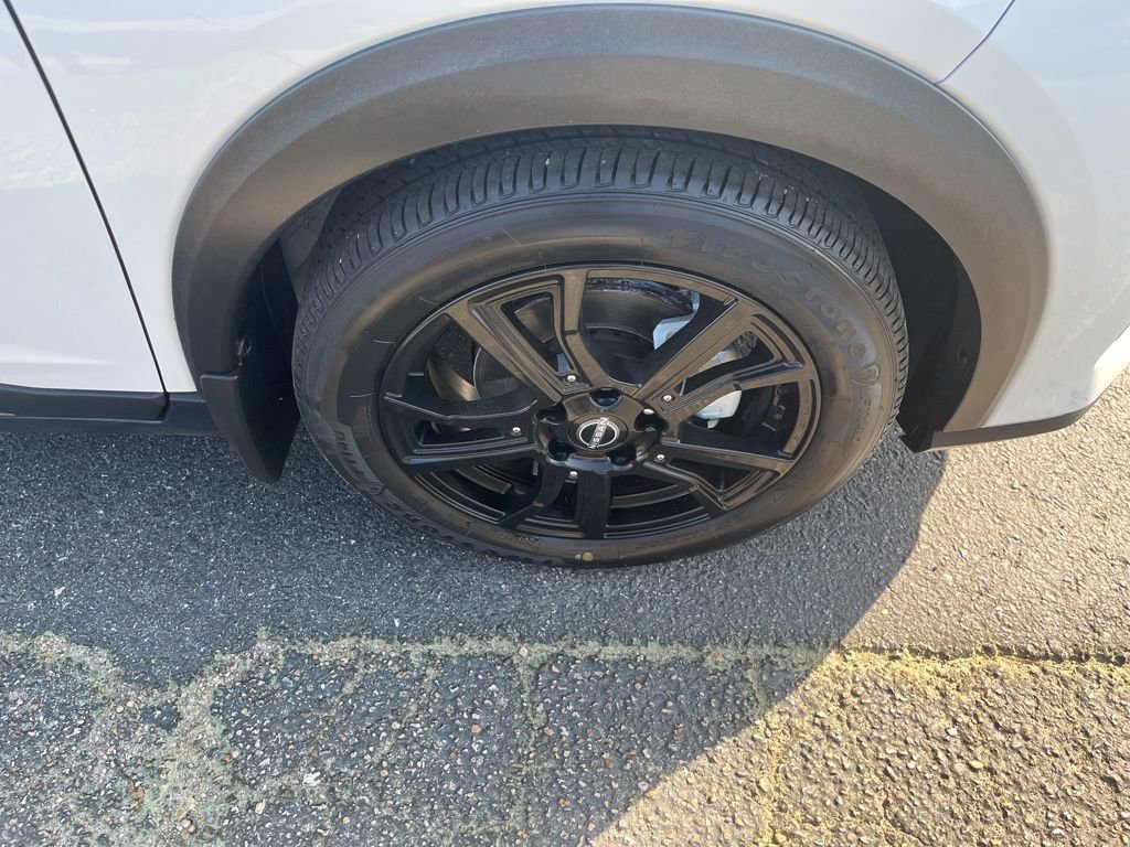 Used 2023 Nissan Kicks SR w/ SR Premium Package image 32