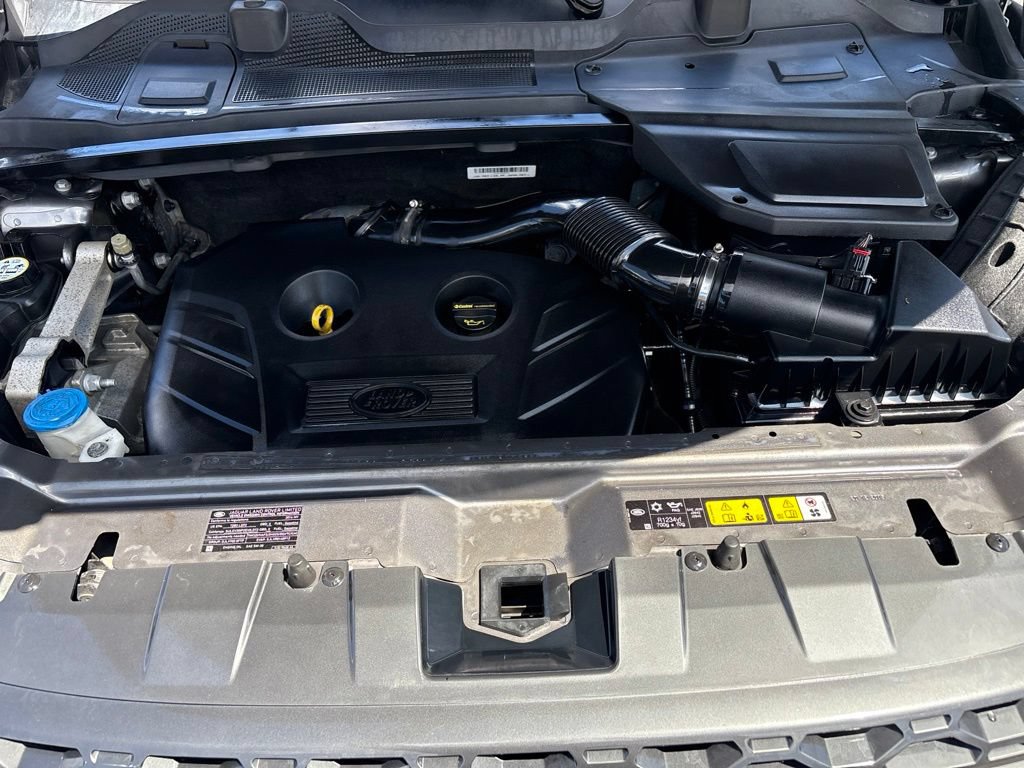 Used 2016 Land Rover Discovery Sport HSE AWD/4WD image 10