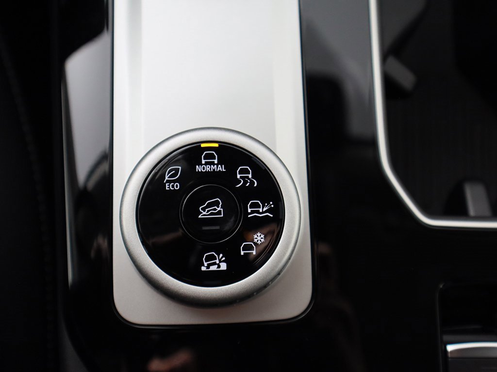 New 2025 Mitsubishi Outlander SE image 54