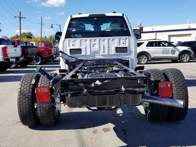 New 2026 Ford F550 2WD Regular Cab Super Duty image 4