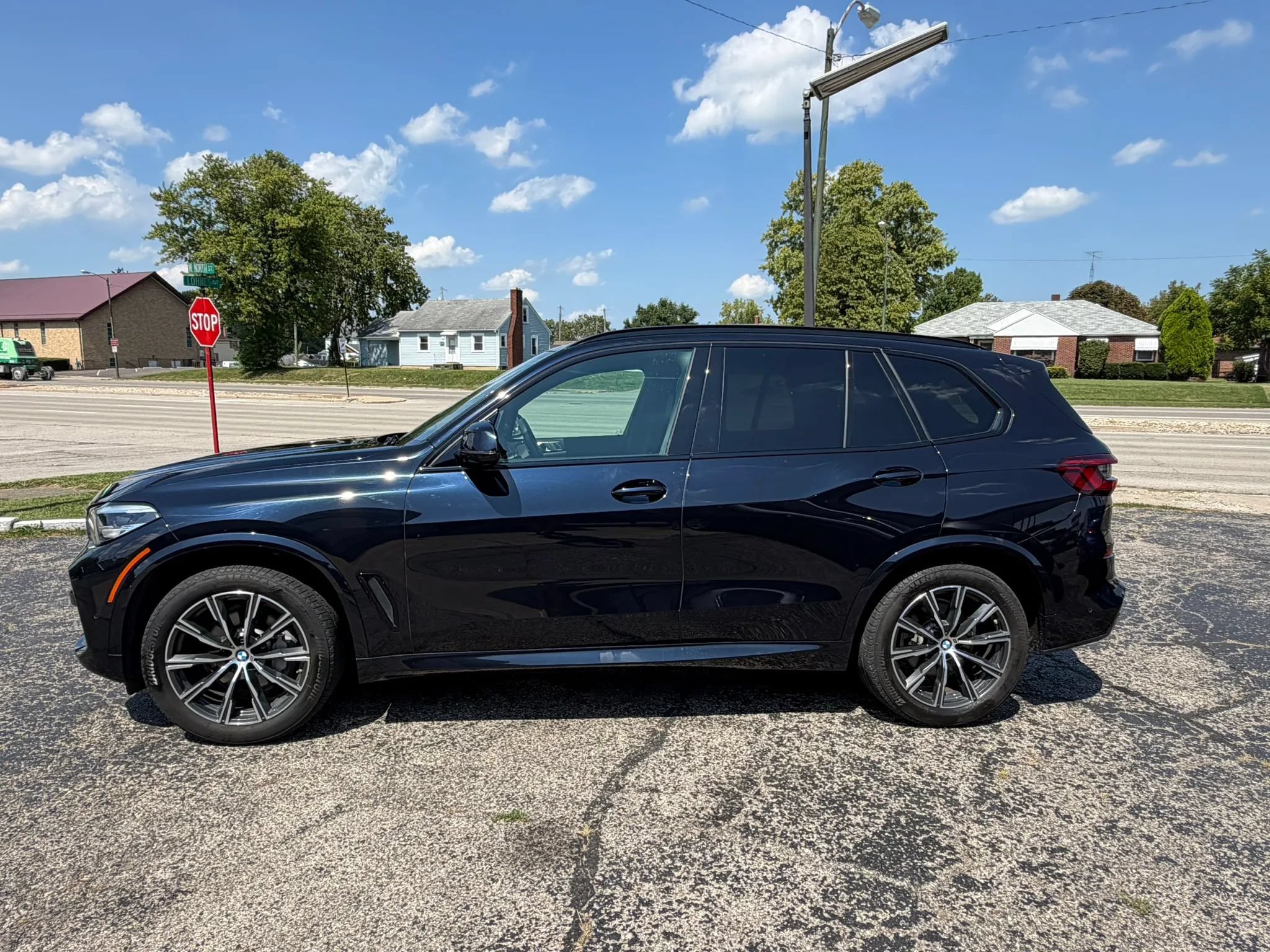 Used 2019 BMW X5 xDrive40i w/ M Sport Package AWD/4WD image 5