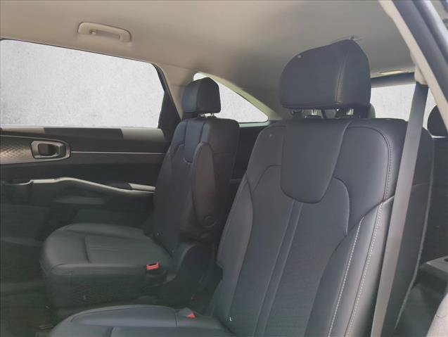 Used 2024 Kia Sorento EX AWD/4WD image 18