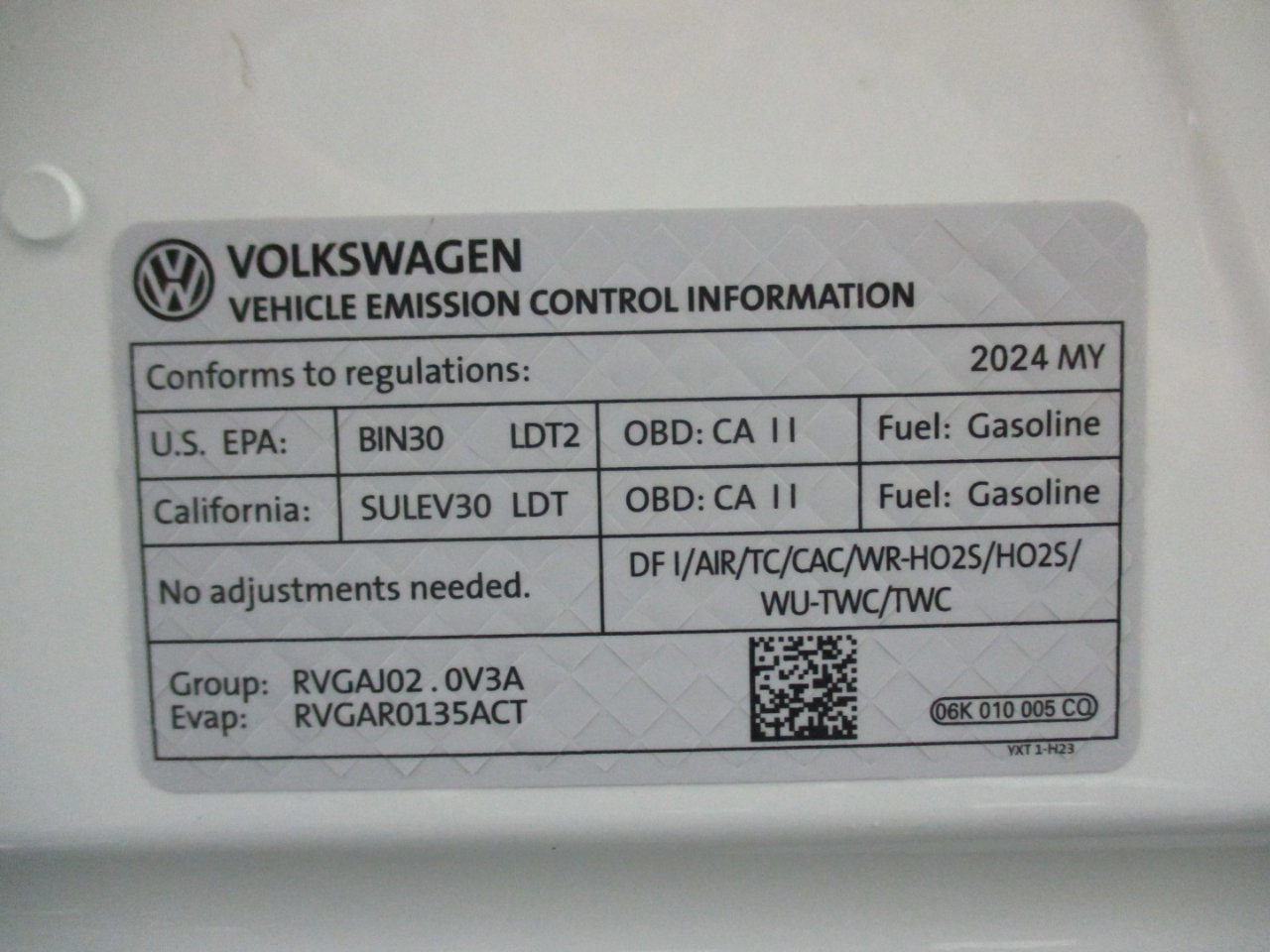 Used 2024 Volkswagen Tiguan SE image 29