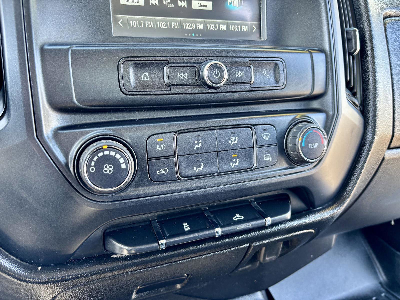 Used 2018 Chevrolet Silverado 1500 W/T w/ WT Convenience Package AWD/4WD image 32