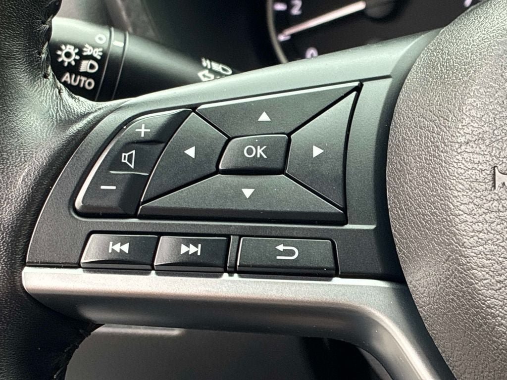 Used 2021 Nissan Sentra SV FWD image 24