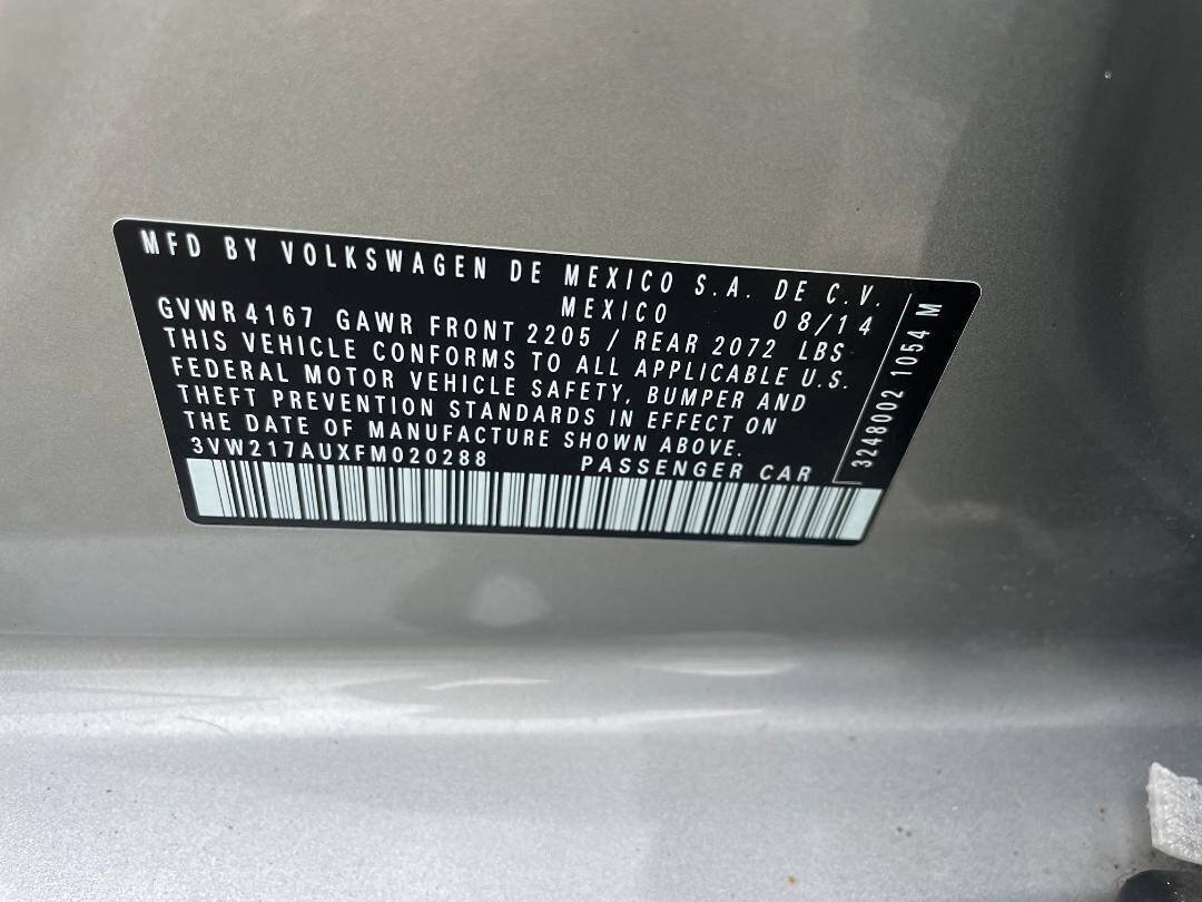 Used 2015 Volkswagen Golf S FWD image 31