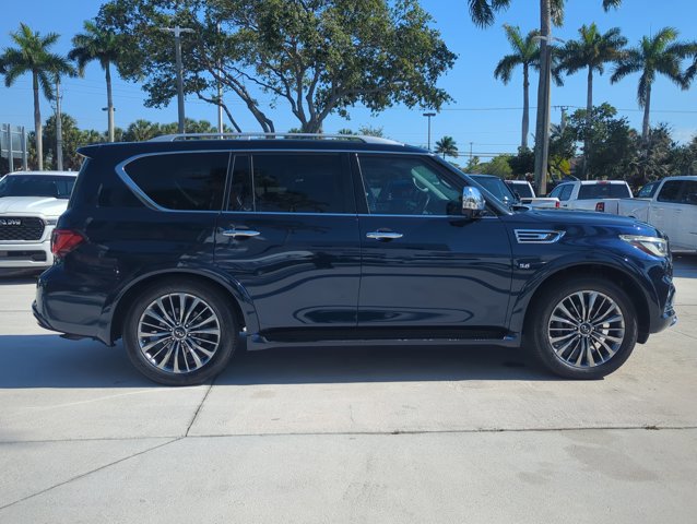 Used 2018 INFINITI QX80 2WD w/ Deluxe Technology Package image 4