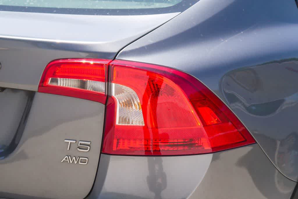 Used 2016 Volvo S60 T5 Cross Country Platinum AWD/4WD image 10