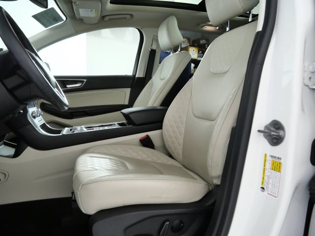 Certified 2023 Ford Edge Titanium AWD/4WD image 17