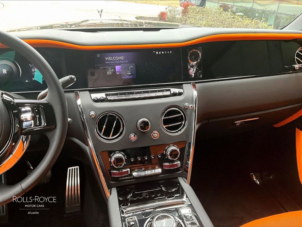 Certified 2025 Rolls-Royce Cullinan image 8