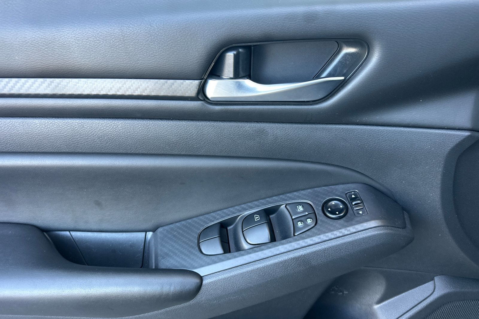 Certified 2021 Nissan Altima 2.5 S FWD image 11