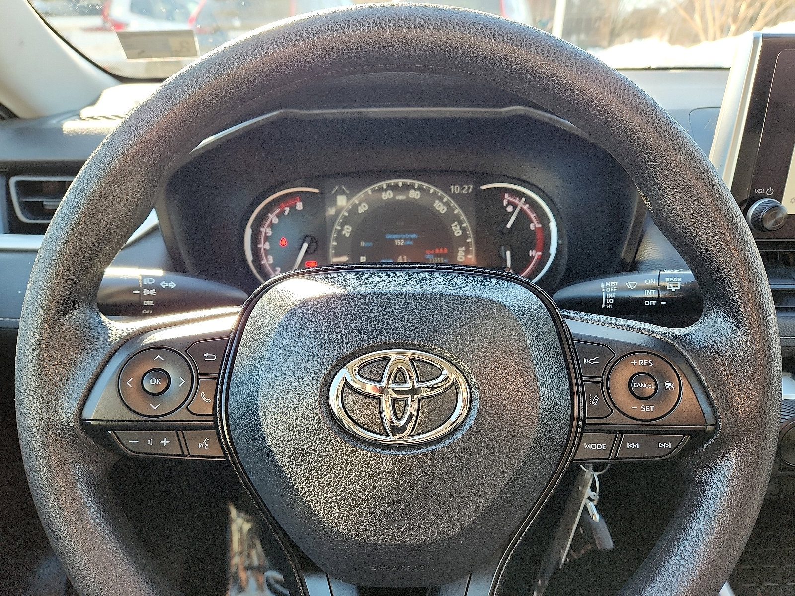 Used 2023 Toyota RAV4 LE image 18