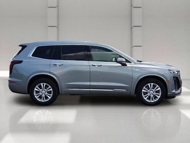 Certified 2025 Cadillac XT6 Luxury FWD image 6